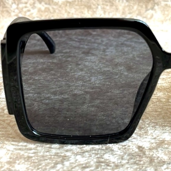 Brand New True Religion Oversized Black Square Sunglasses w/ Rhinestone Logo - Picture 6 of 16